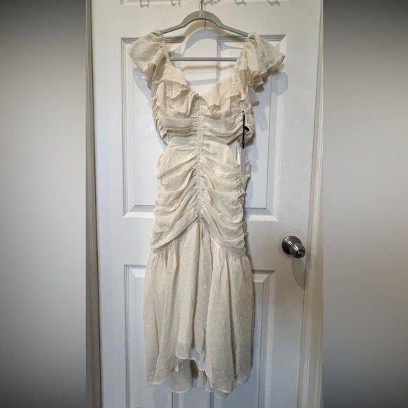 ASTR Devereaux Ruffle Gathered Swiss Dot Midi Dress NWT - Picture 2 of 5